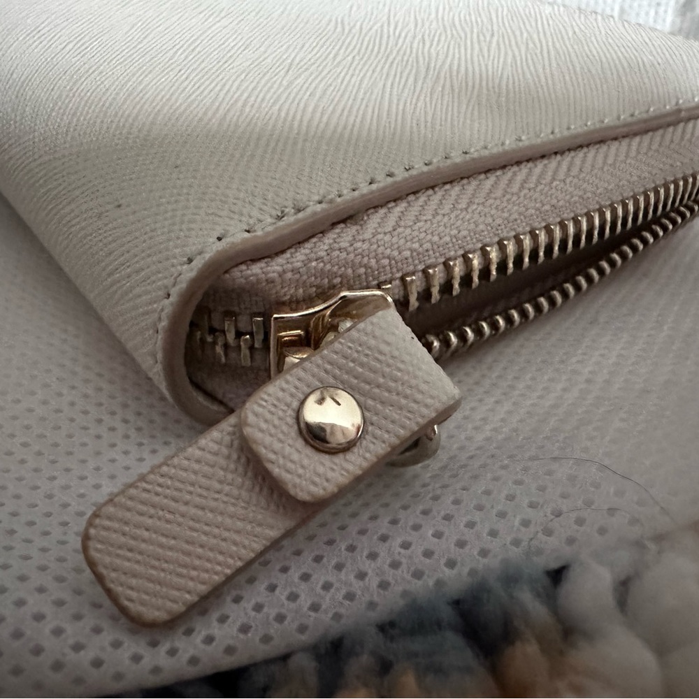 Brand New Lo&Sons Wallet Ivory with Tan Interior - Picture 7 of 9
